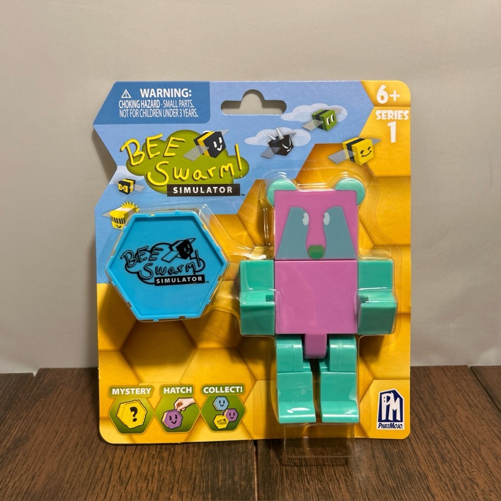 Bee Swarm Simulator w/ Figure & Mystery Bee AF9204 — New Sealed — 2022 PhatMojo